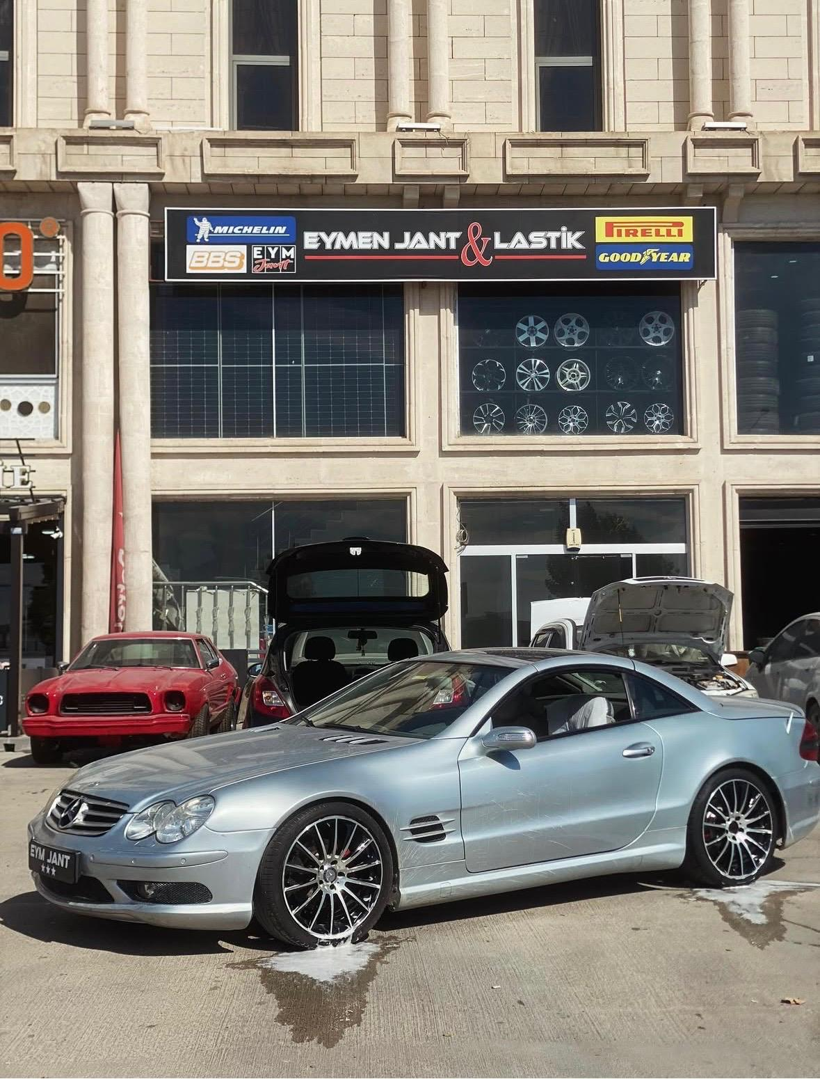 Hızlı lastik değişimi ve hassas balans ayarı hizmeti